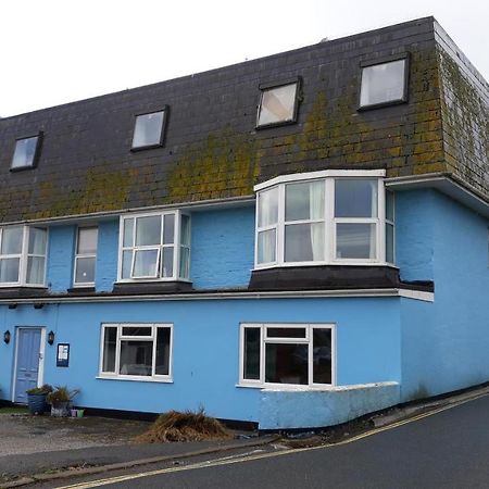 Blue Room Hostel Newquay นิวคีย์ ภายนอก รูปภาพ
