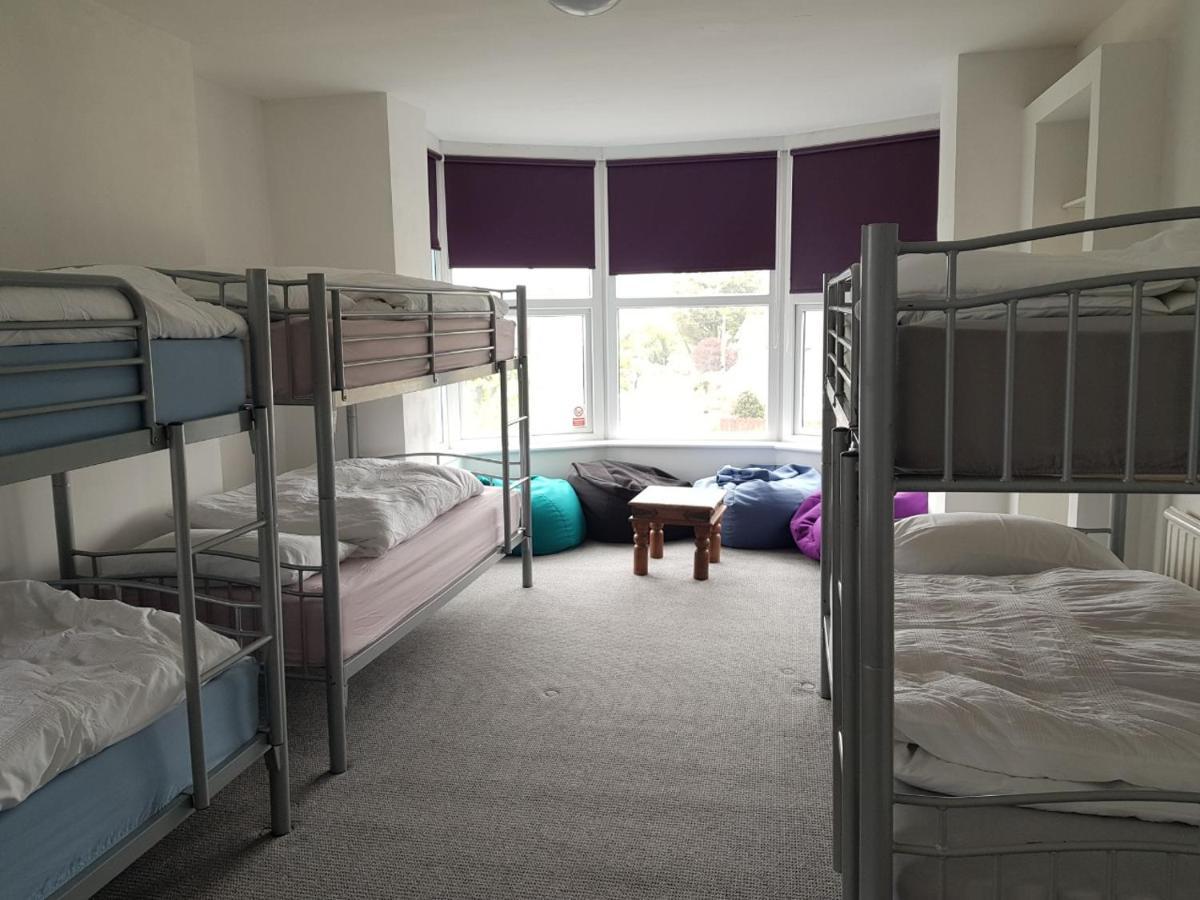 Blue Room Hostel Newquay นิวคีย์ ภายนอก รูปภาพ