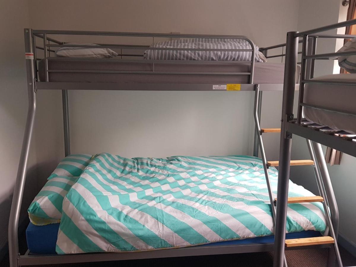 Blue Room Hostel Newquay นิวคีย์ ภายนอก รูปภาพ