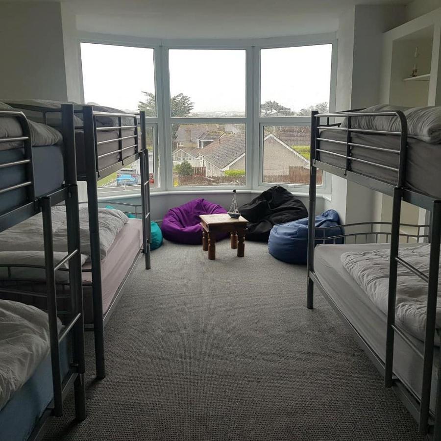 Blue Room Hostel Newquay นิวคีย์ ภายนอก รูปภาพ