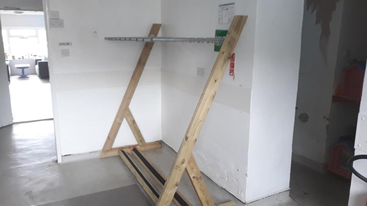 Blue Room Hostel Newquay นิวคีย์ ภายนอก รูปภาพ