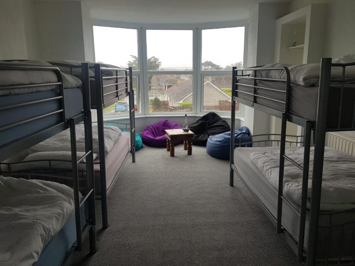 Blue Room Hostel Newquay นิวคีย์ ภายนอก รูปภาพ