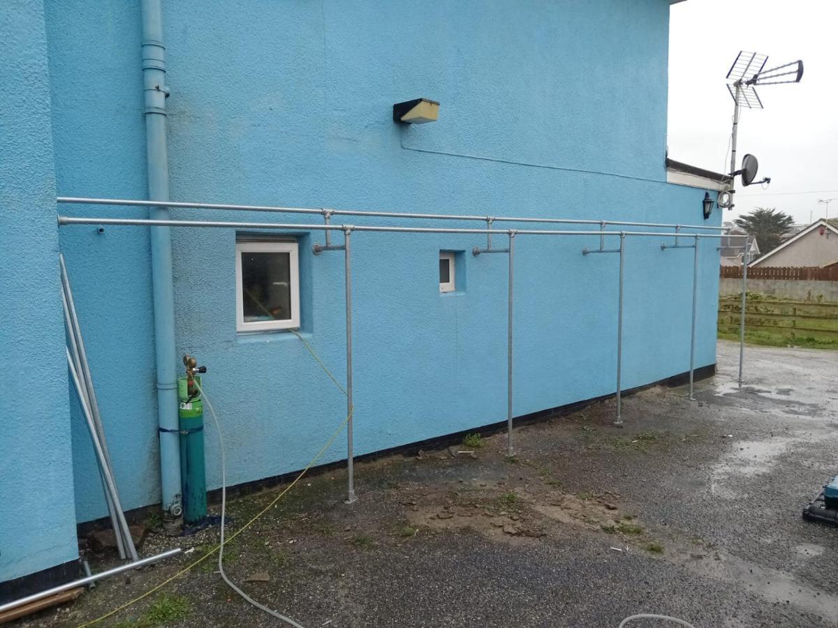 Blue Room Hostel Newquay นิวคีย์ ภายนอก รูปภาพ