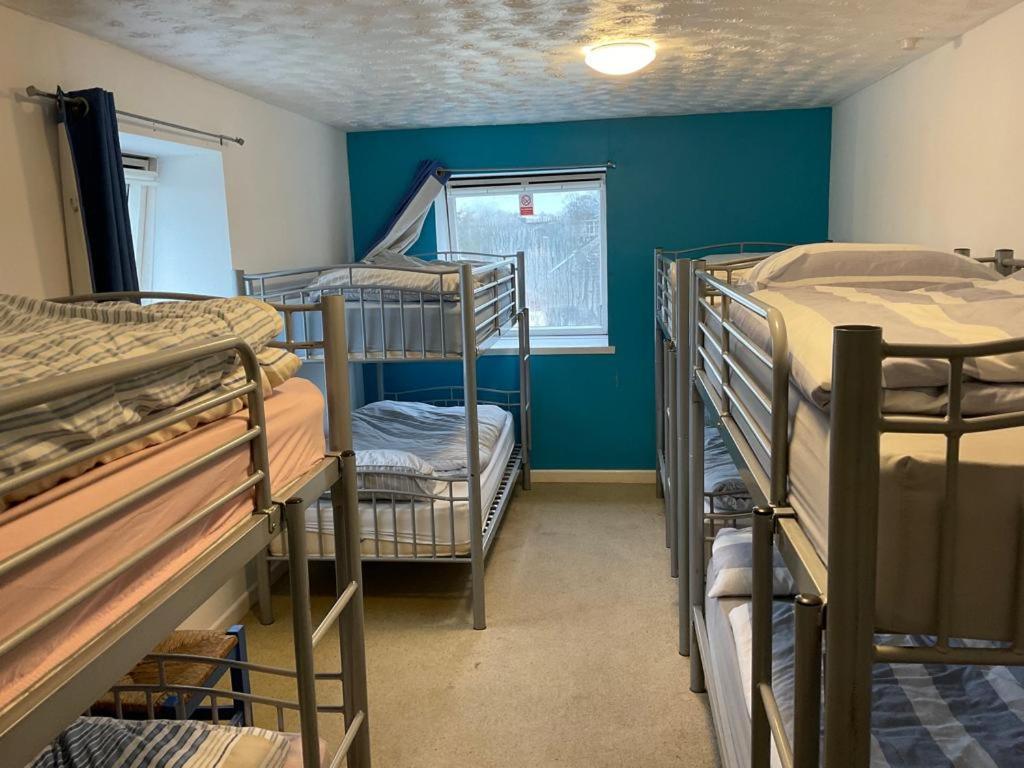 Blue Room Hostel Newquay นิวคีย์ ภายนอก รูปภาพ