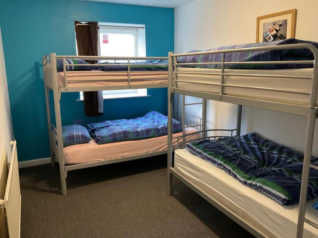 Blue Room Hostel Newquay นิวคีย์ ภายนอก รูปภาพ