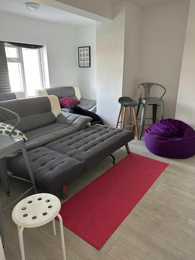 Blue Room Hostel Newquay นิวคีย์ ภายนอก รูปภาพ