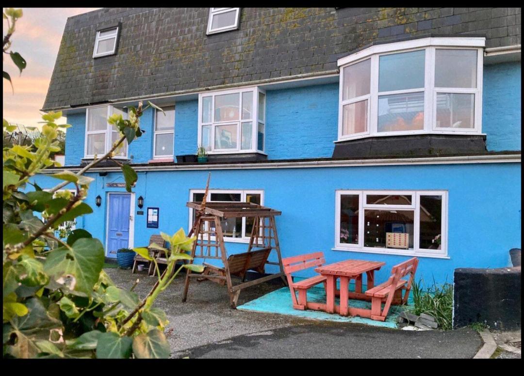 Blue Room Hostel Newquay นิวคีย์ ภายนอก รูปภาพ