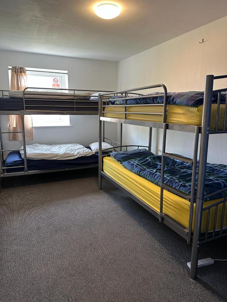 Blue Room Hostel Newquay นิวคีย์ ภายนอก รูปภาพ
